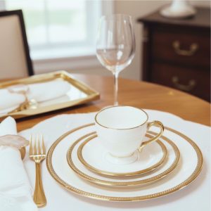 Prato Raso, Sobremesa e Xícara Chá Paddy Porcelana Fio de Ouro Wolff